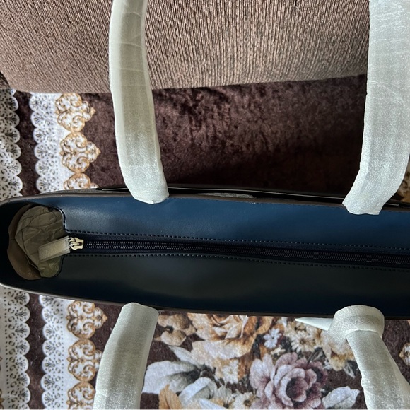 MICHAEL KORS Logo Jet Set Travel Two Tone Navy Multi Tote Shoulder Bag NWT - Picture 6 of 15